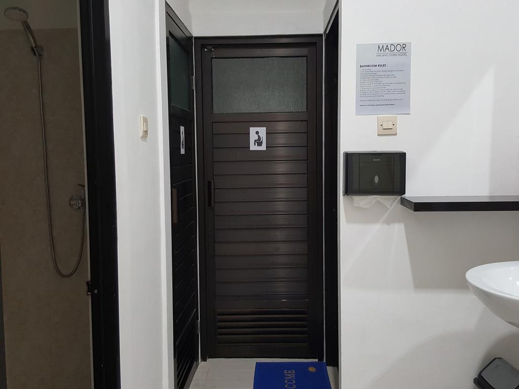 Mador Malang Dorm Hostel Exterior photo
